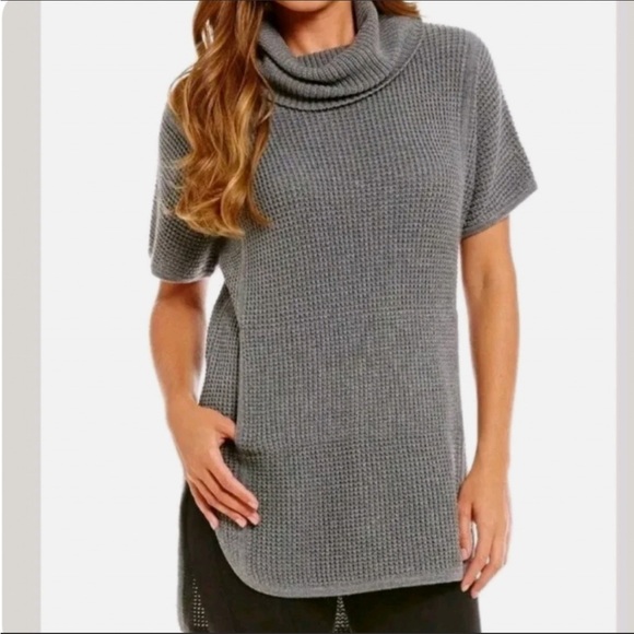 NWOT UGG Gray Selby Short Sleeve Cowl Neck Pullover Sweater - Picture 2 of 7